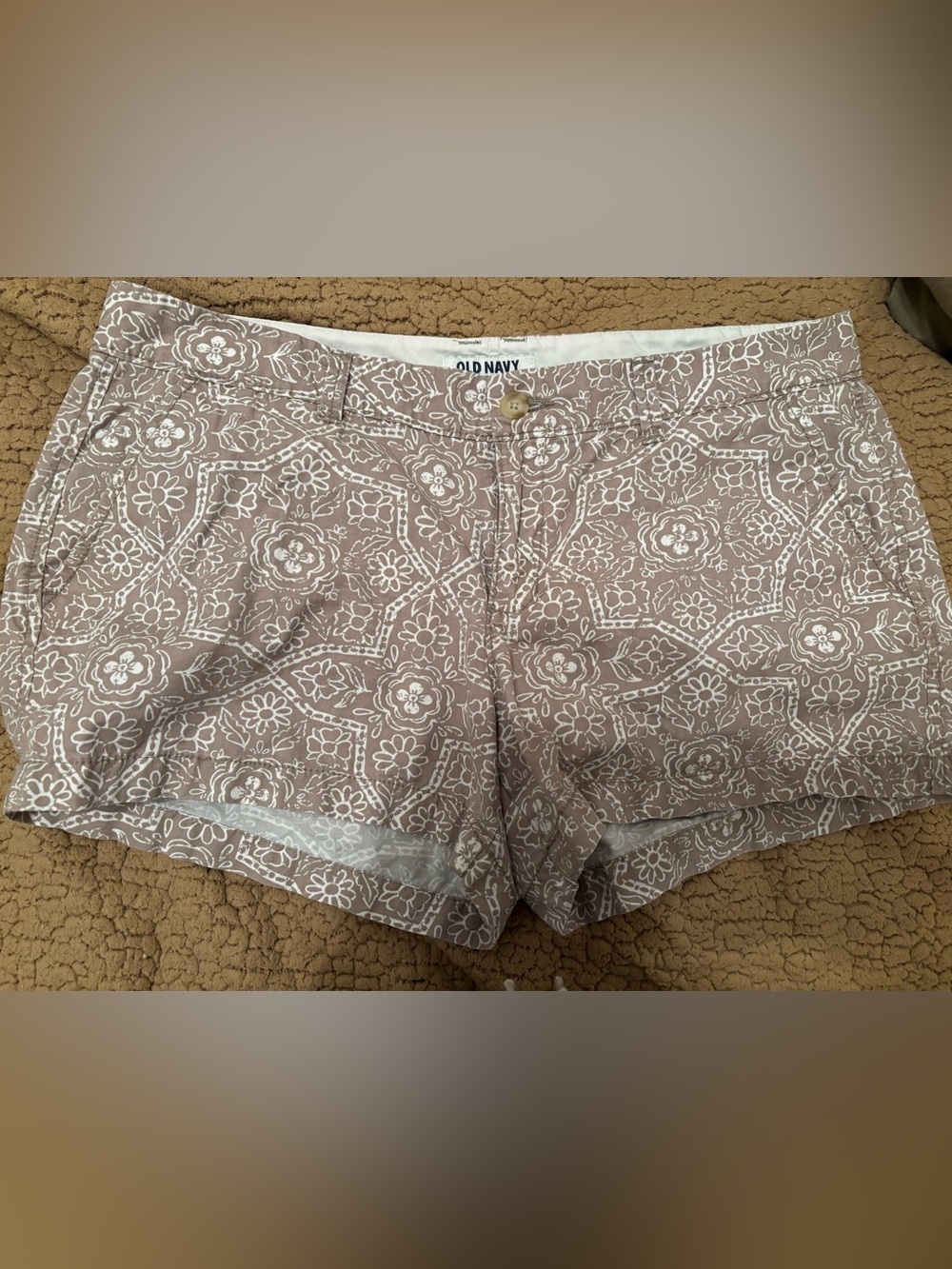 Old Navy Taupe Floral-Print Women's Shorts 12